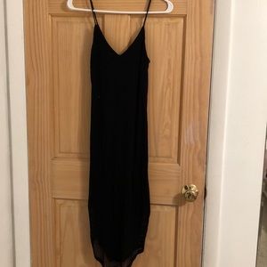 Black Midi dress from Express 🖤 size XS!